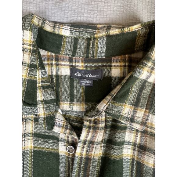 Eddie Bauer Men’s Long Sleeve Flannel Shirt, Green Blue Plaid, Size XXL - Picture 4 of 8